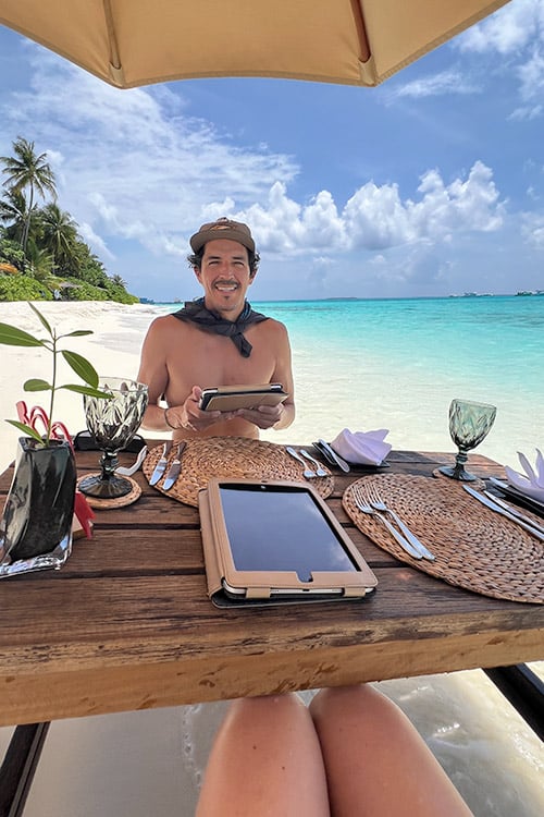 Inside The Maldives’ Most Romantic Private Islands Romantic Private Luxury Lagoon Lunch Maldives Sun Siyam Iru Fushi